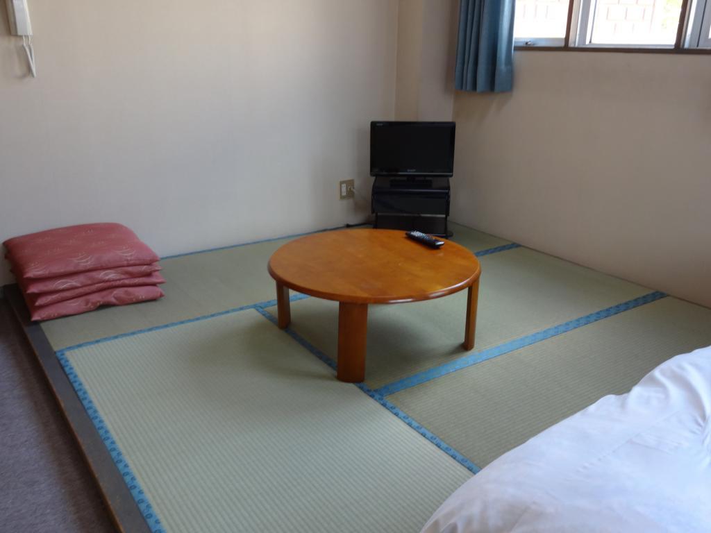 Oomukou Ryokan هاكوبا الغرفة الصورة