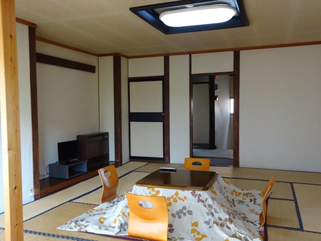 Oomukou Ryokan هاكوبا الغرفة الصورة